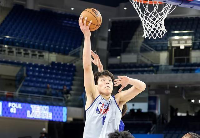 爱游戏中国-巴特勒新星惊险取胜表现惊艳，日本队未来可期！-爱游戏中国